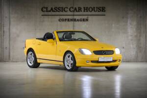 Image 13/100 de Mercedes-Benz SLK 230 Kompressor (1999)