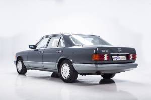 Immagine 8/29 di Mercedes-Benz 420 SE (1989)