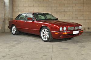 Afbeelding 1/32 van Jaguar XJR 4.0 (1999)