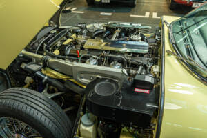 Image 16/28 of Jaguar E-Type V12 (1974)