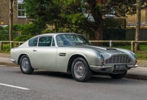Bild 2/27 von Aston Martin DB 6 Mk II (1971)