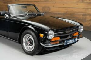 Image 15/19 of Triumph TR 6 (1971)