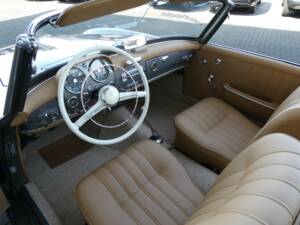 Image 9/30 de Mercedes-Benz 190 SL (1961)