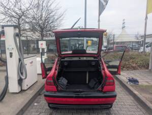 Bild 23/23 von Lancia Delta 1.6 HF (1990)