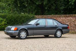 Bild 19/50 von Mercedes-Benz 400 SE (1991)