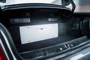 Image 21/23 of Aston Martin V12 Vanquish (2003)