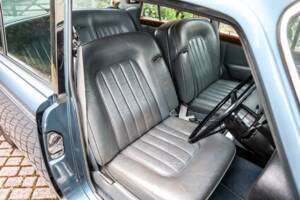 Image 28/35 of Rolls-Royce Silver Shadow I (1970)