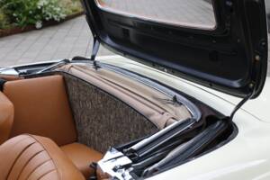 Imagen 41/50 de Mercedes-Benz 230 SL (1965)