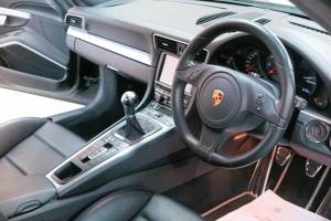 Image 8/12 of Porsche 911 Carrera (2013)