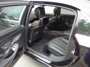 Bild 62/99 von Mercedes-Benz Maybach S 500 (2015)