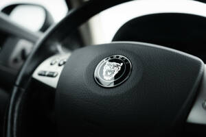 Image 19/33 of Jaguar XKR (2008)