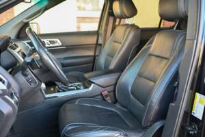 Immagine 13/18 di Ford Explorer 3.5 EcoBoost (2015)