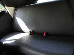 Bild 14/18 von Volkswagen Käfer 1600 (1972)