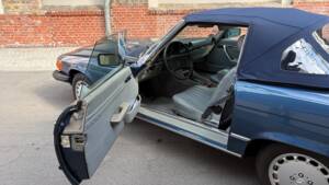 Image 37/88 of Mercedes-Benz 380 SL (1984)