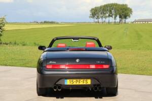 Image 3/50 of Alfa Romeo Spider 3.0 V6 24V (2001)