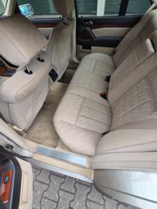 Image 55/103 de Mercedes-Benz 300 SE (1991)