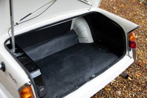 Image 37/50 of Triumph Herald 1200 (1967)