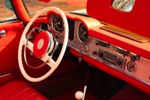 Image 9/20 de Mercedes-Benz 230 SL (1965)