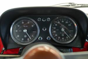 Image 33/50 of Alfa Romeo 1600 Spider (1972)
