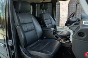 Image 23/48 de Mercedes-Benz G 400 CDI (SWB) (2002)