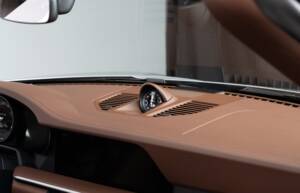 Image 24/31 de Porsche 911 Carrera 4 GTS (2024)
