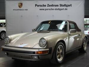 Image 2/7 of Porsche 911 Carrera 3.2 (1986)