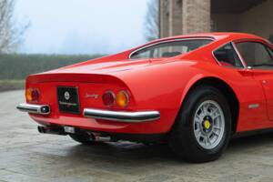 Image 14/50 of Ferrari Dino 246 GT (1971)