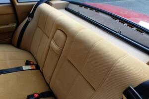 Image 22/75 de Volvo 240 (1986)