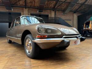 Bild 6/47 von Citroën D Super (1972)