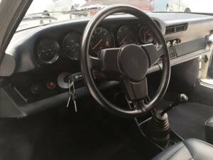 Bild 43/77 von Porsche 911 Carrera 3.2 (1984)