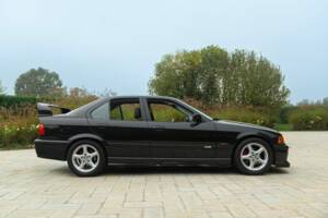 Image 5/50 of BMW 318 (1994)