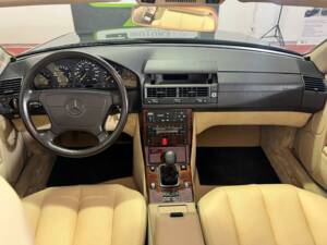 Image 27/48 of Mercedes-Benz 300 SL-24 (1992)