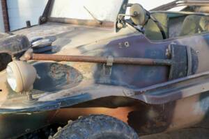 Image 32/40 of Volkswagen Schwimmwagen (1943)