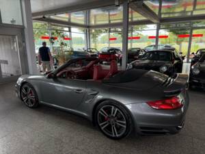 Imagen 32/41 de Porsche 911 Turbo (2009)
