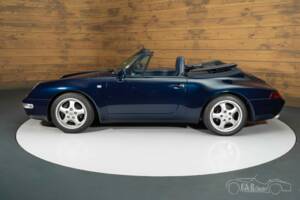 Image 8/8 of Porsche 911 Carrera (1997)