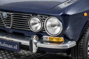 Bild 23/50 von Alfa Romeo Giulia GT 1300 Junior (1976)