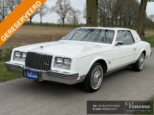 Afbeelding 1/26 van Buick Riviera Coupe (1983)