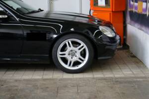 Image 33/33 de Mercedes-Benz SLK 320 (2000)