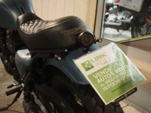 Bild 4/30 von Triumph DUMMY (2000)