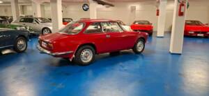 Image 2/32 of Alfa Romeo Giulia GT 1300 Junior (1974)