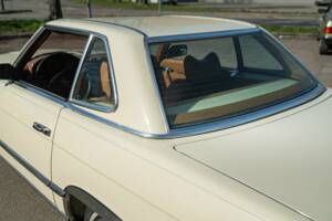Afbeelding 16/50 van Mercedes-Benz 450 SLC (1972)