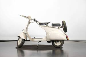 Afbeelding 1/50 van Piaggio Vespa 150 "Struzzo" VL (1955)
