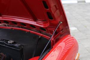 Image 22/49 of Triumph TR 6 (1976)