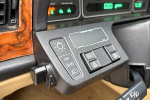 Immagine 13/31 di Jaguar XJ 40 (XJ-R) (1989)