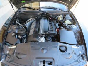 Bild 15/18 von BMW Z4 3.0i (2004)