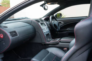 Afbeelding 23/42 van Aston Martin V12 Vanquish S Ultimate Edition (2007)