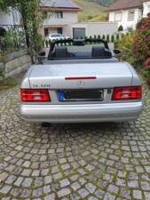 Image 6/11 of Mercedes-Benz SL 320 (2000)