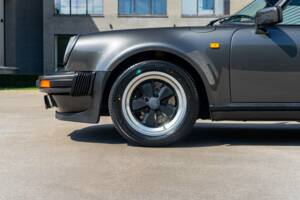 Imagen 6/33 de Porsche 911 Turbo 3.3 (1989)