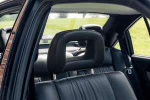 Image 30/75 of Lotus Carlton (1991)