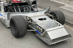 Image 13/27 of Lola T212 (1971)
